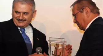Bakan Yıldırım'a Ödül