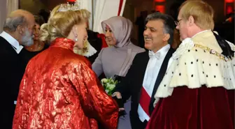 Prens Charles ile Görüşen Gül Çifti Onuruna Guıldhall Belediye Sarayı'nda Resmî Akşam Yemeği