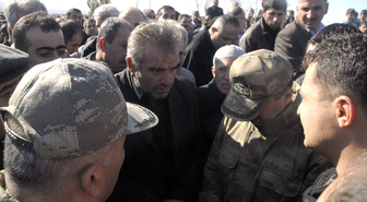 Er Tirki'nin Babası Oğlunun Ölümü Üzerindeki Şüphenin Giderilmesini İstedi