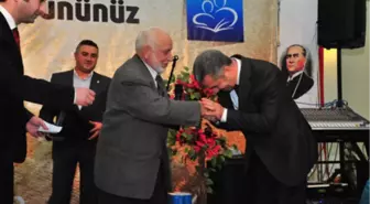 Uzun'dan Lise Öğretmenine Plaket