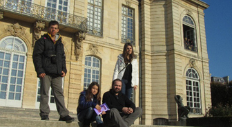 Doğa Koleji Öğrencilerinden Bir 'Paris' Masalı