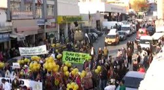 'Entelköy Efeköy'e Karşı'nın İlk Galası