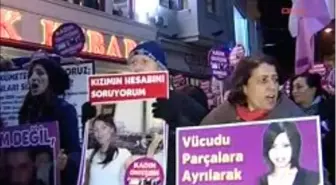 Kadına Karşı Şiddet Protesto Edildi Kadına Karşı Şiddetti Protesto Eden Yaklaşık 500 Kadın Taksim Meydanı'na Yürüdü. Yürüyüşe Birçok Ünlü İsimde Destek Verdi.