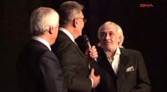 'Müjdat Gezen Kültür, Sanat ve Eğlence Merkezi' Yıldızların Katılımıyla Açıldı