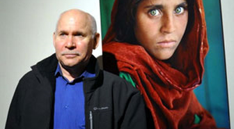 Steve Mccurry'nin Kariyerinde İz Bırakan 40 Fotoğrafın Yer Aldığı Sergi Gaziantep'te Açıldı