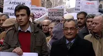 Gazeteciler Sabuncu'nun Gözaltına Alınmasını Protesto Etti