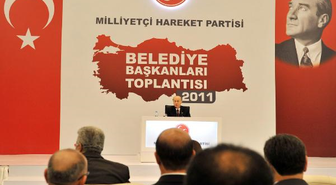 Bahçeli: Başbakan ve Hükümeti, Hırsızları Merak Ediyorsa Çevresine Bakmalı
