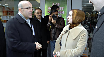 Funda Öğretmen, Bakan'dan Zam İstedi