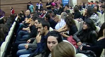 Ödüllü Genç İletişimcilere Rektör Sürprizi