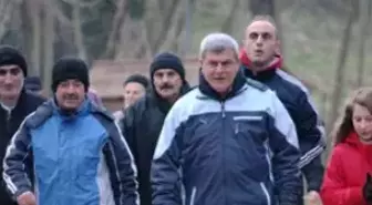 2012'ye Koşarak Girdi