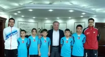 Macaristan Giden Ekipten Koçal'a Ziyaret