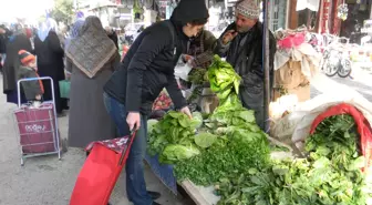 Pazarcı Esnafına 'bağırma' Yasağı