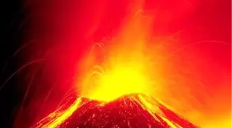 Etna Yanardağı Korkuttu