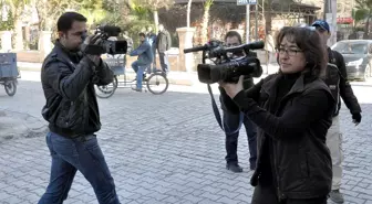 Nusaybin'de Tutuklu Gazetecilere Destek