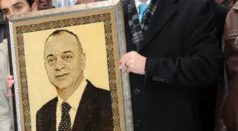 Başkan Ergün'ün Resmini Halıya Dokudular