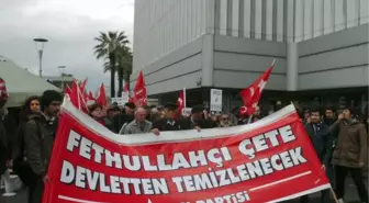 İzmir'de, İşçi Parti'lilerden Başbuğ'un Tutuklanmasına Tepki