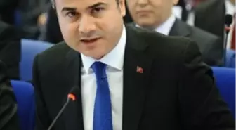 Spor Bakanı Kılıç: Hiddink'in Yıllık Ücreti 4 Milyon Euro