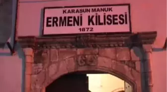 İskenderunlu Ermeniler Noel'i Kutladı