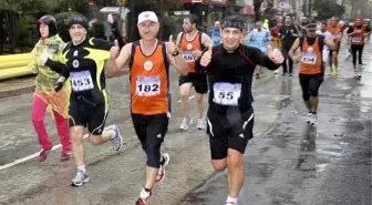 5 Ocak Uluslararası Adana Kurtuluş Yarı Maratonu Koşuldu