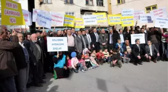 İlçe Olmak İçin Miting Düzenleyip Horon Teptiler