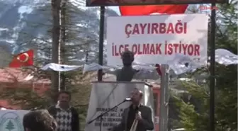 İlçe Olmak İçin Miting Düzenleyip Horon Teptiler