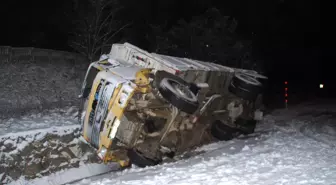 Kar Yağışı Kazalara Yol Açtı: 3 Yaralı