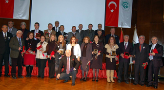 Ziraatin Çınarlarına Plaket
