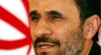 Ahmedinejad Küba'da