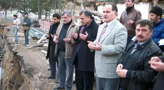 Gümüşhane'de Yeni Belediye Hizmet Binasının Temel'i Dualarla Atıldı