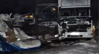 Zincirleme Trafik Kazası: 1 Öldü 18 Yaralı