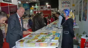 Baş'tan Yazarlara Destek