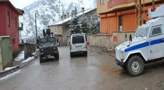 Şemdinli Belediye Başkanı Sedat Töre'nin Evine Sabah Baskını