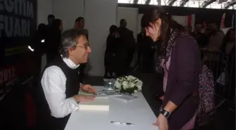 Kitap Fuarı Son Gününde Önemli Yazarları Ağırladı