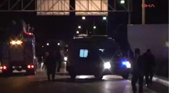 Konya Ereğli3tır, İş Makinasına Çarptı: 2 Yaralı