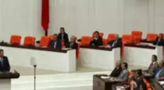 Denktaş İçin Saygı Duruşunda Şok