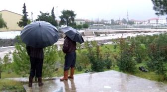 Fırtına Foça'da Hayatı Olumsuz Etkiledi