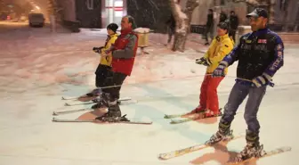 Erzincan Sokakları Kayak Pistine Döndü