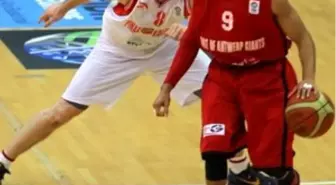 Pınar Karşıyaka: 70 - Antwerp Giants: 51