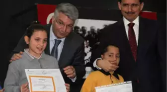 Kandıralı Öğrencilerin Karne Sevinci