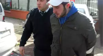 Polis'ten Kaçan Zanlılar Kaza Yaptı, 4 Kişi Yaralandı