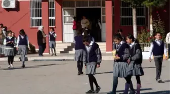 Valilik, 'Okullarda Para Toplama Yasağı' Genelgesini Yumuşattı