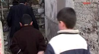 Erzurumarşivsaldırıya Uğrayan Öğretmenin Yengesi Kulağından Dahi Kanlar Akıyordu
