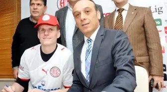 Antalyaspor Çek Janda ile 3.5 Yıllığına Anlaştı