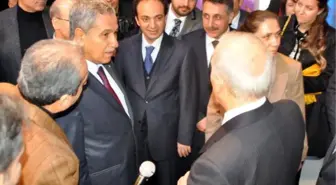 Arınç ve Baydemir Birlikte Cuma Namazı Kıldı (3)