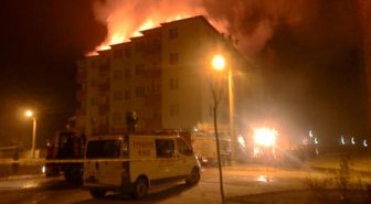 6 Katlı Apartmandaki Yangına Toma'lı Müdahale