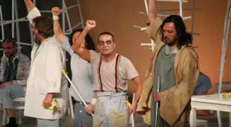 Guguk Kuşu'na Muhteşem Gala