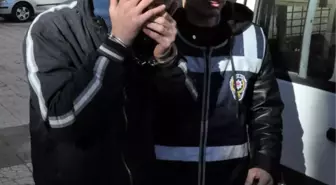 Esrar ve Kaçak Cep Telefonuna 7 Gözaltı