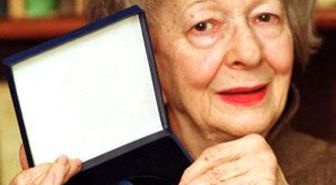 Nobel Ödüllü Şair Wislawa Szymborska Öldü