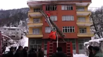 Zonguldak'ta Yangın: Felçli Baba Öldü, Oğlu Yaralandı