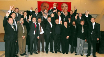Ayvalık MHP'de Centilmen Kongre